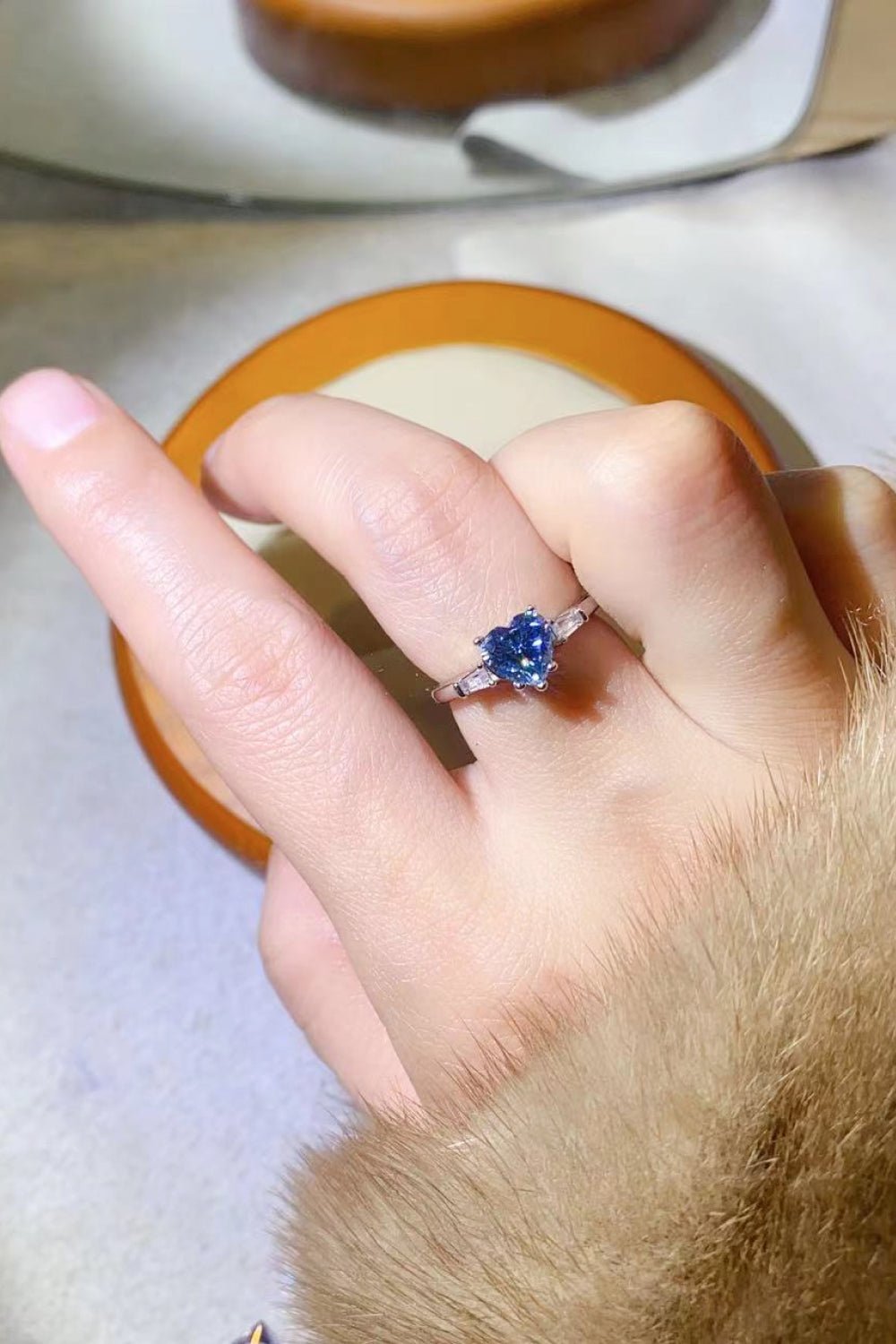 1 Carat Moissanite Heart-Shaped Platinum-Plated Ring in Blue - Razmas Shop