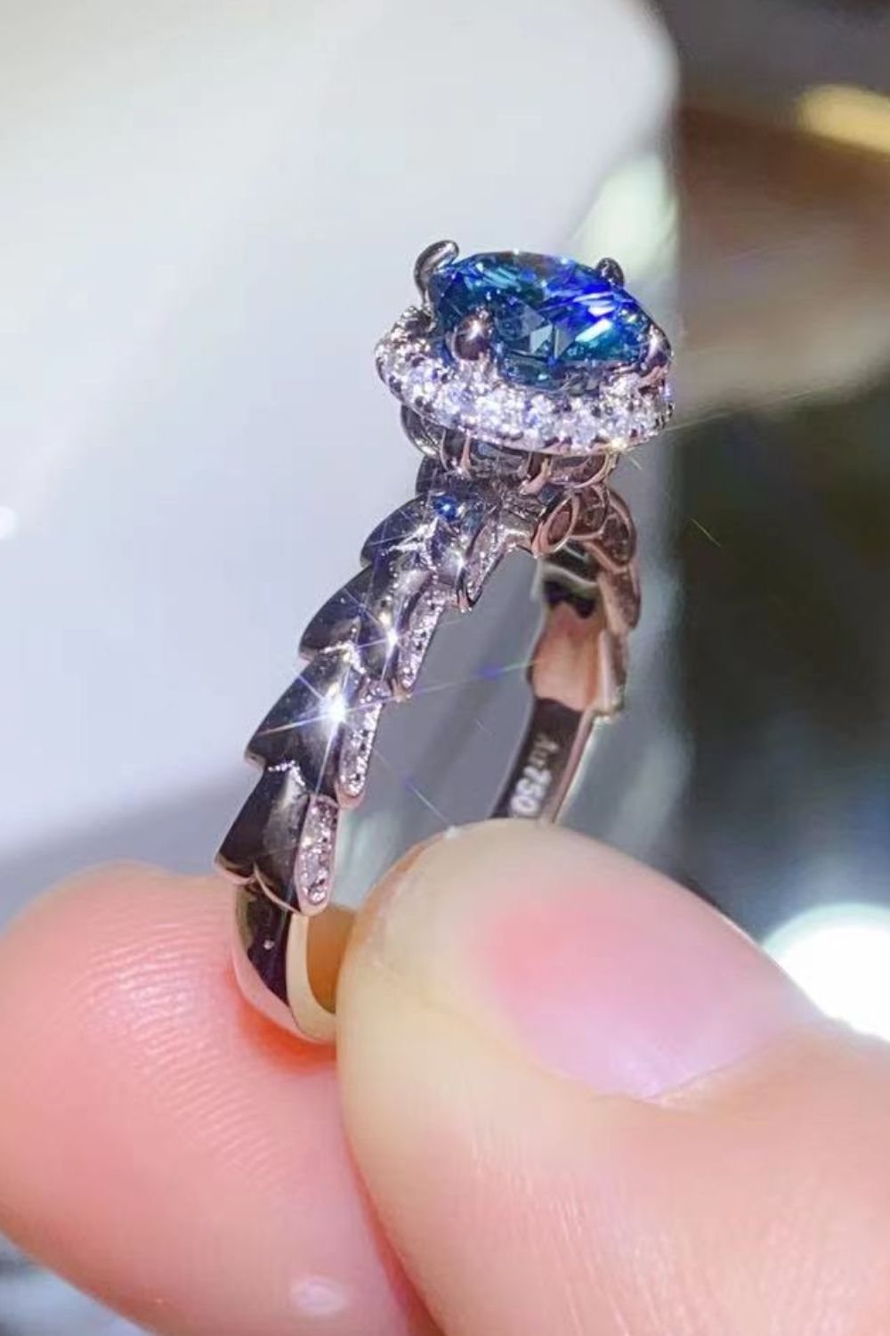 925 Sterling Silver 1 Carat Moissanite Cluster Ring - razmas Shop