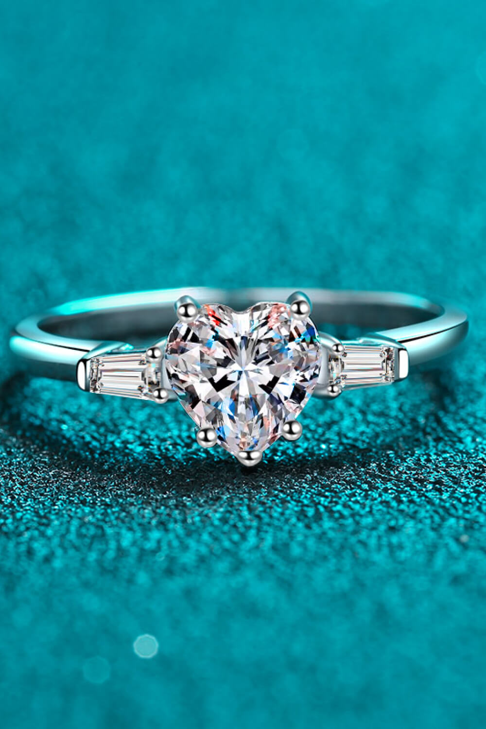 1.2 Carat Moissanite Heart Ring - Razmas Shop